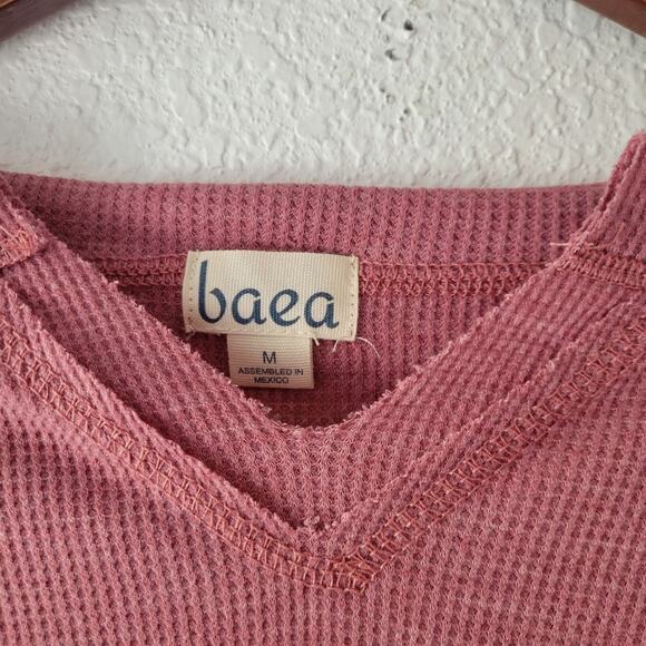 Baea Thermal Waffle Knit V-neck Tiered Bell Sleeve Top Size Medium Boho Bohemian - Picture 4 of 7